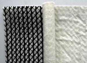 复合排水网的特性